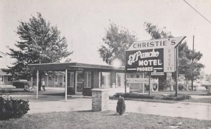 El Pancho Motel (Travel Inn) - Vintage Postcard